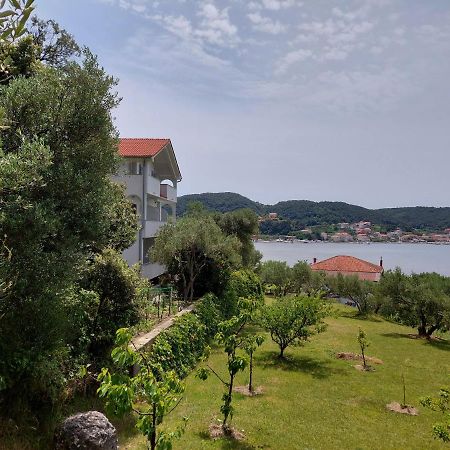 Apartment Zorka Supetarska Draga Dış mekan fotoğraf