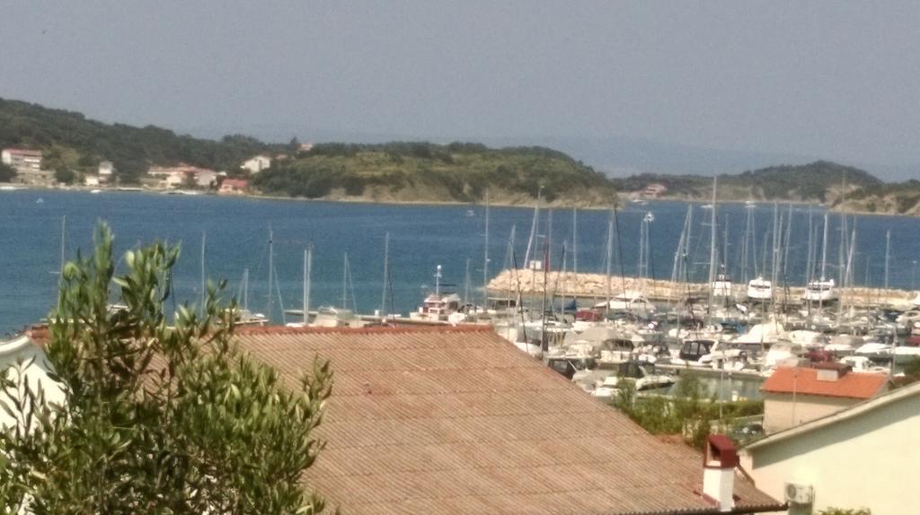 Apartment Zorka Supetarska Draga Dış mekan fotoğraf